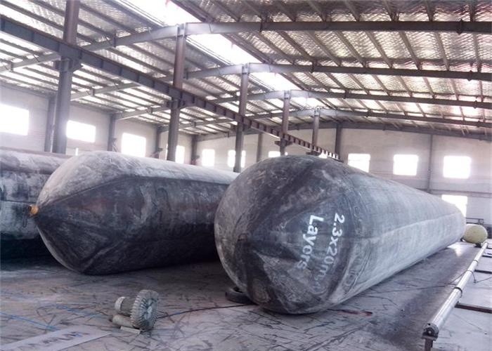 Ship Floating Marine Salvage Lift Bags , Inflatable Buoyancy Bags Anti Wear Characteristic